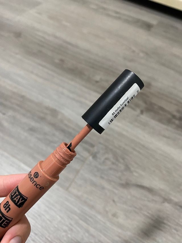 Labial líquido mate marrón larga duración Essence