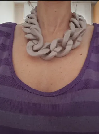 Collana girocollo catena maglie beige oro