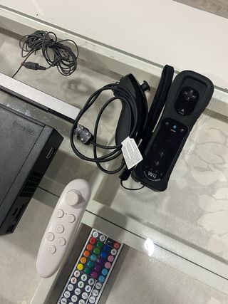 Nintendo Wii Negra + Accesorios Y Juegos