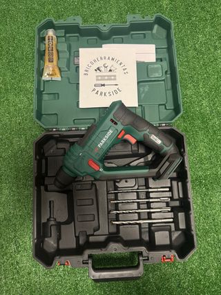Martillo Perforador Parkside 20V con Accesorios