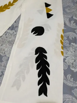 Pantalones anchos Zara estampados