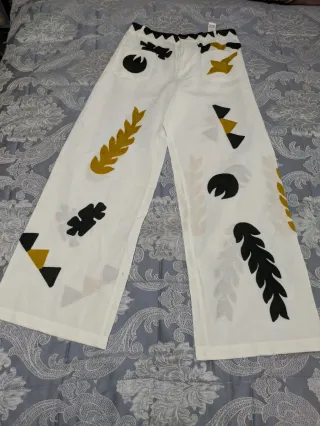 Pantalones anchos Zara estampados