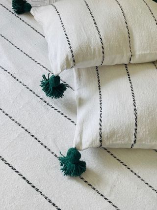 Conjunto mantas y cojines artesanales