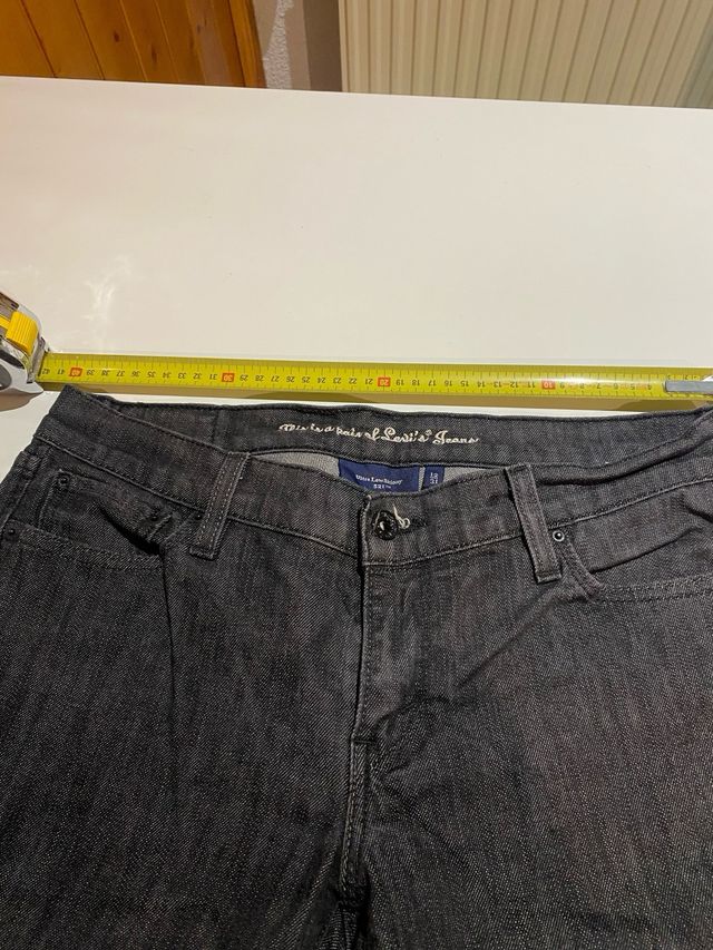 Vaqueros Levi's negros 521 ultra Low skinny