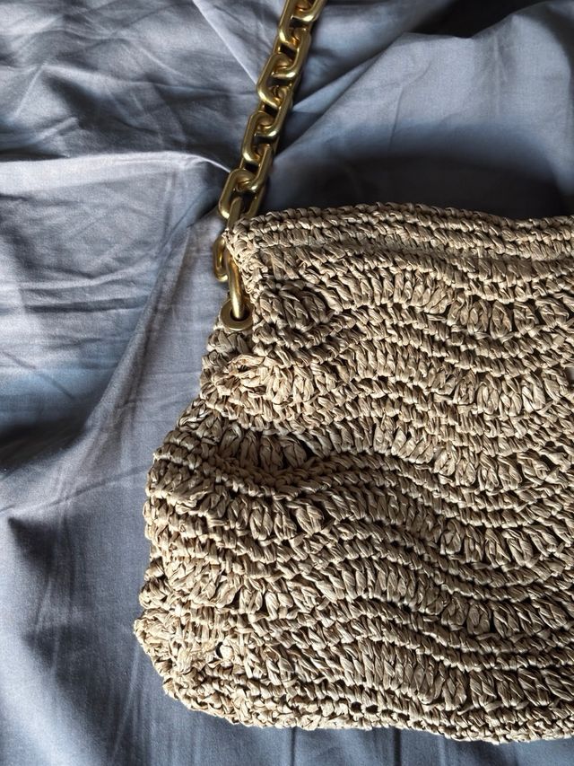 Bolso Zara tejido cadena dorada