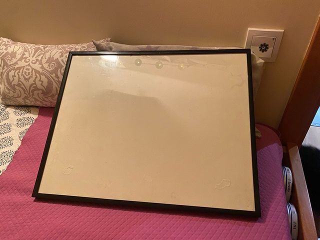 Marco negro con cristal y multienganche