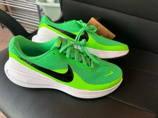 Nike Revolution 8 Uomo Scarpe da Cammino