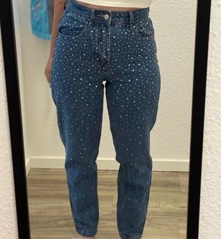 Pantalón vaquero con brillos