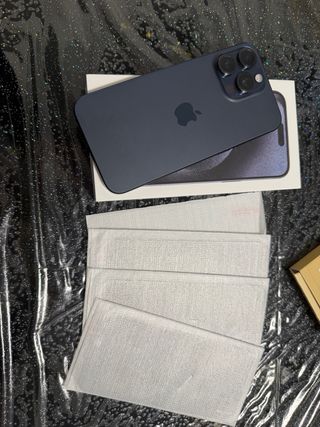 iPhone 15 Pro Max Titanio