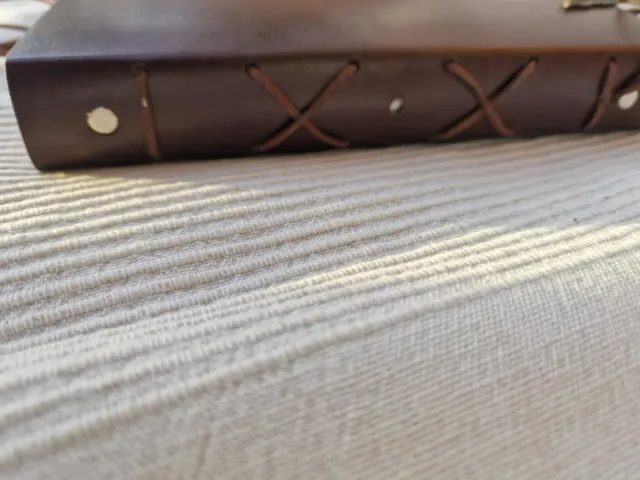 Cuaderno de escritura con tapa de cuero