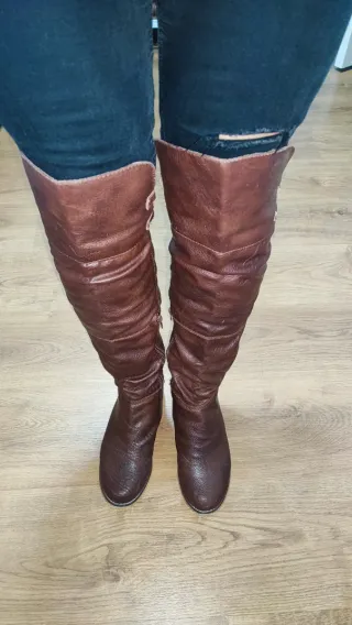 Botas altas marrones