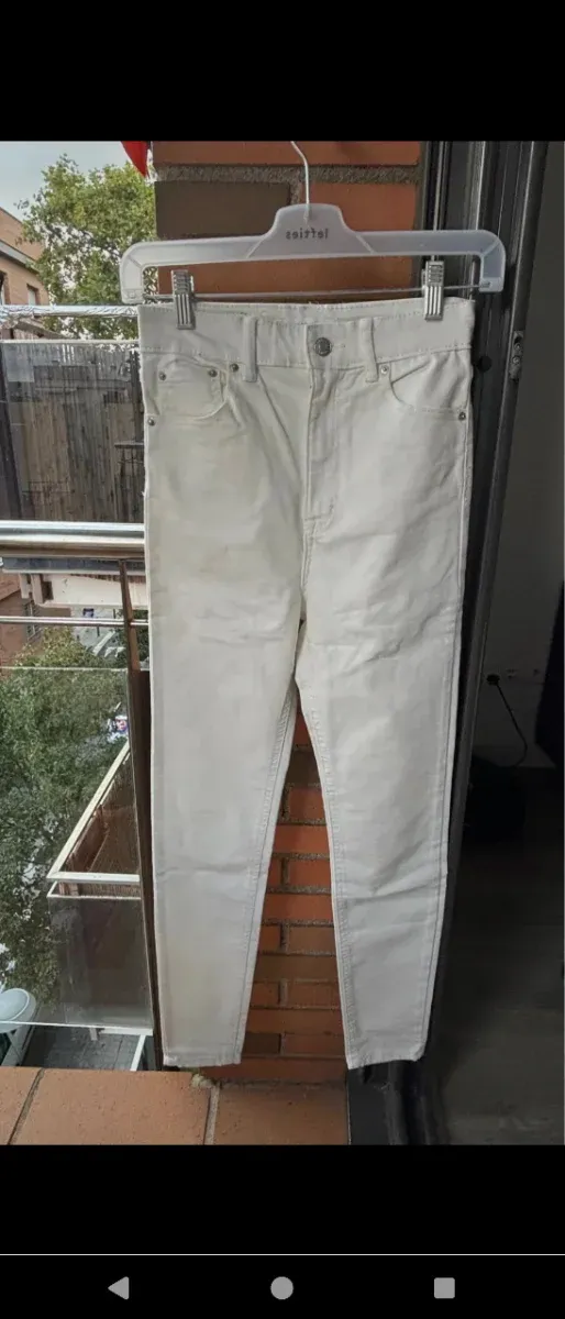 Jeans blancos Pull&Bear mujer