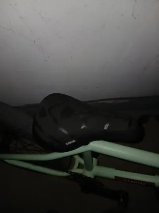 Bicicleta BMX seminueva