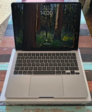 MACBOOK AIR M3 13" 16-DDR5__512-SSD