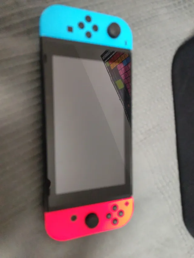 Nintendo Switch Negra y Azul