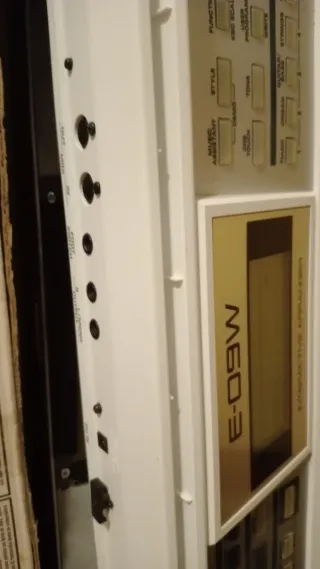 Roland E-09W Teclado Interactivo Blanco