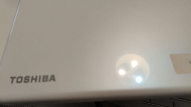 Portátil Toshiba Blanco