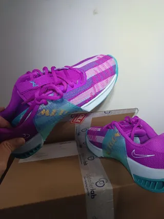 Zapatillas Nike Metcon Morado y Turquesa