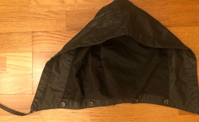 Cazadora Zara mujer encerada verde caqui