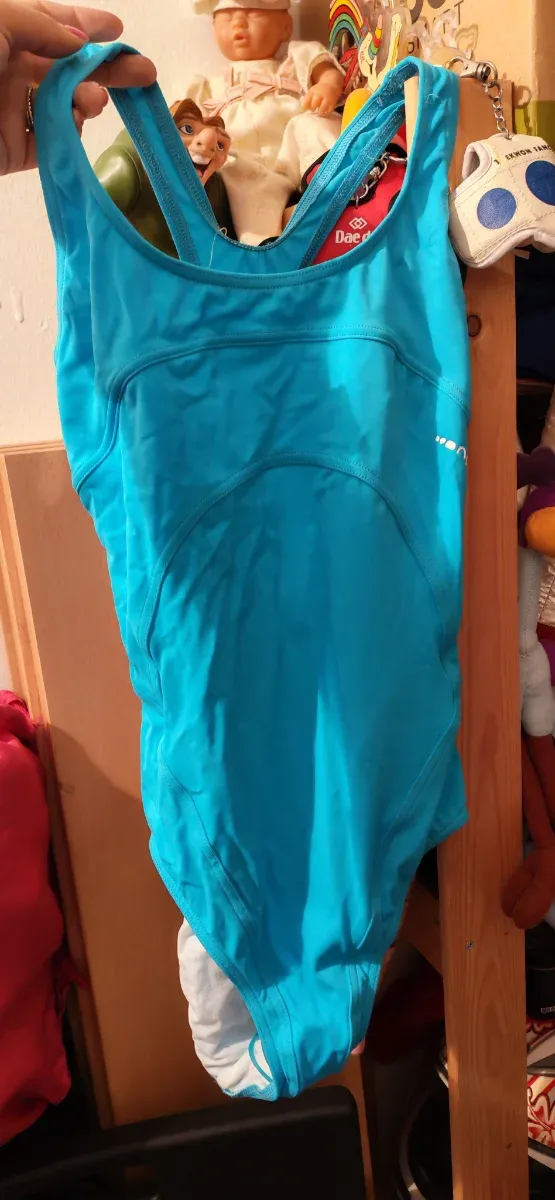 Bañador Nabaiji azul nuevo sin usar.