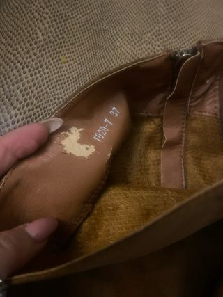 Botas altas marrones con cordones