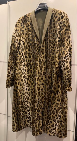 Abrigo reversible estampado leopardo