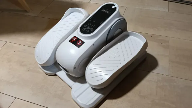 Pedaleta Elíptica Nueva a Estrenar.Cuesta 240€