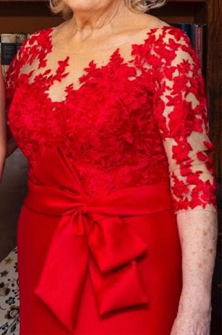 Vestido de fiesta o para Madrina Pronovias rojo