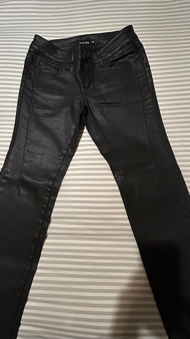 Pantalón negro Massimo Dutti Talla 38 Sin uso