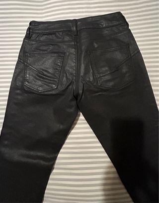 Pantalón negro Massimo Dutti Talla 38 Sin uso