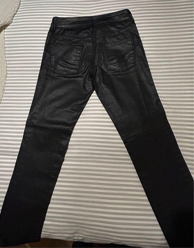 Pantalón negro Massimo Dutti Talla 38 Sin uso