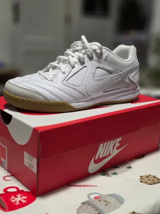 Nike Gato Futsala Blancas