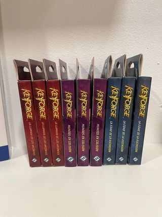 Mazos de cartas Keyforge