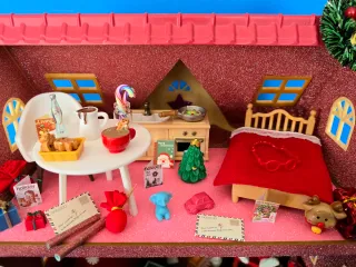 Christmas Cosy Cottage Sylvanian Families