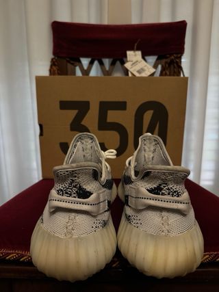 Adidas Yeezy 350 Boost V2 Zebra