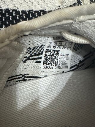Adidas Yeezy 350 Boost V2 Zebra