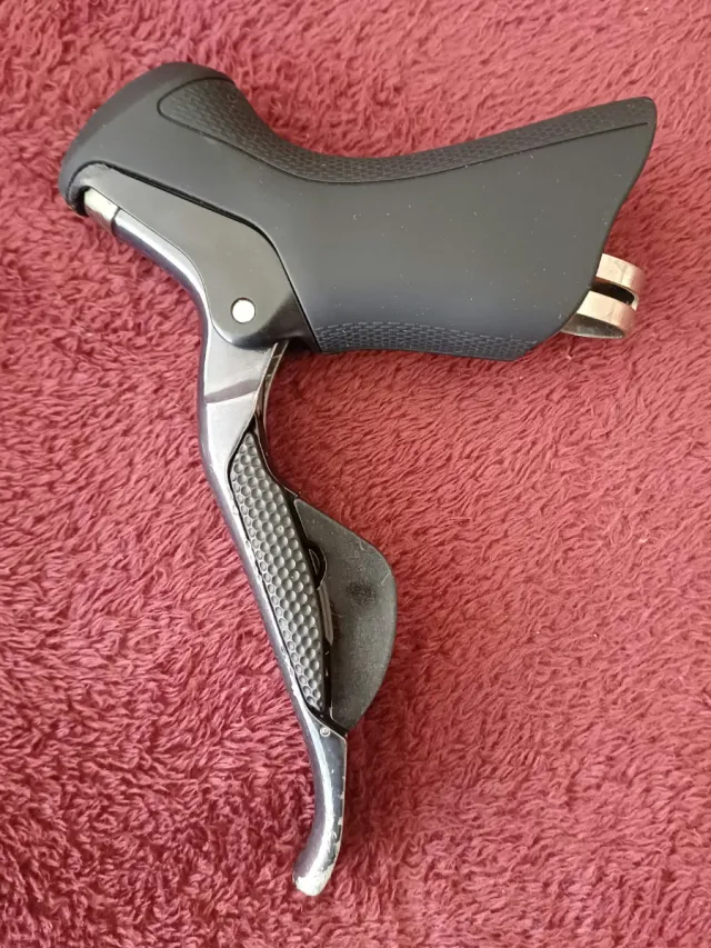 Shimano Ultegra Di2 11v -Manetas-