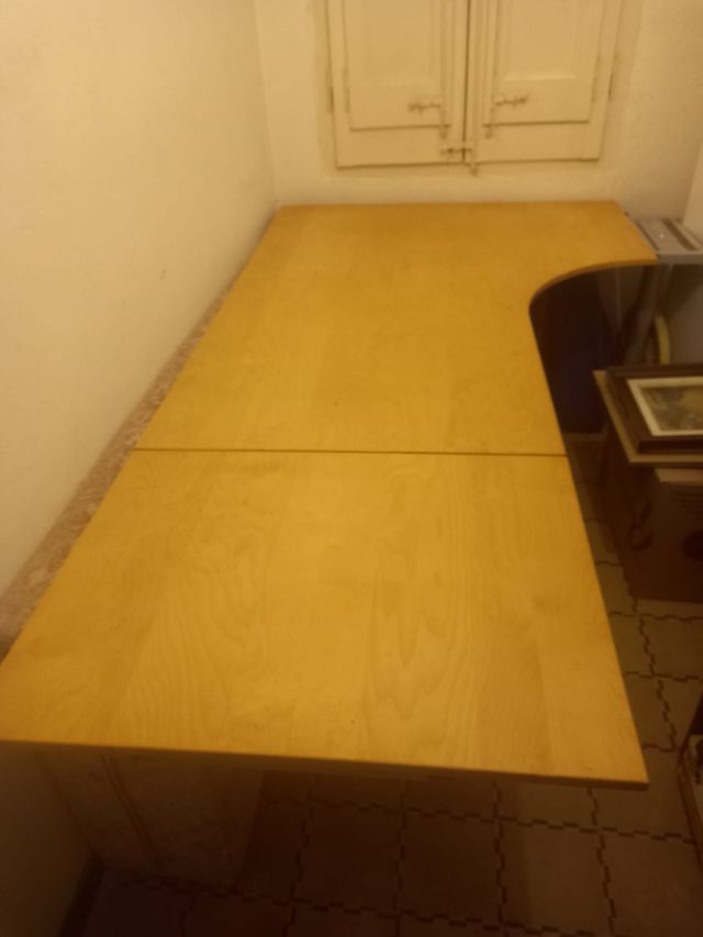Mesa de madera desmontable