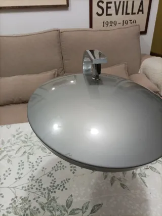 Lámpara de mesa Fase metal plateado