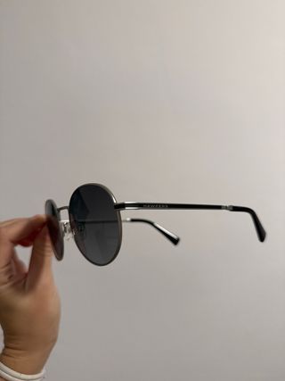 Gafas de sol Hawkers negras y plateadas