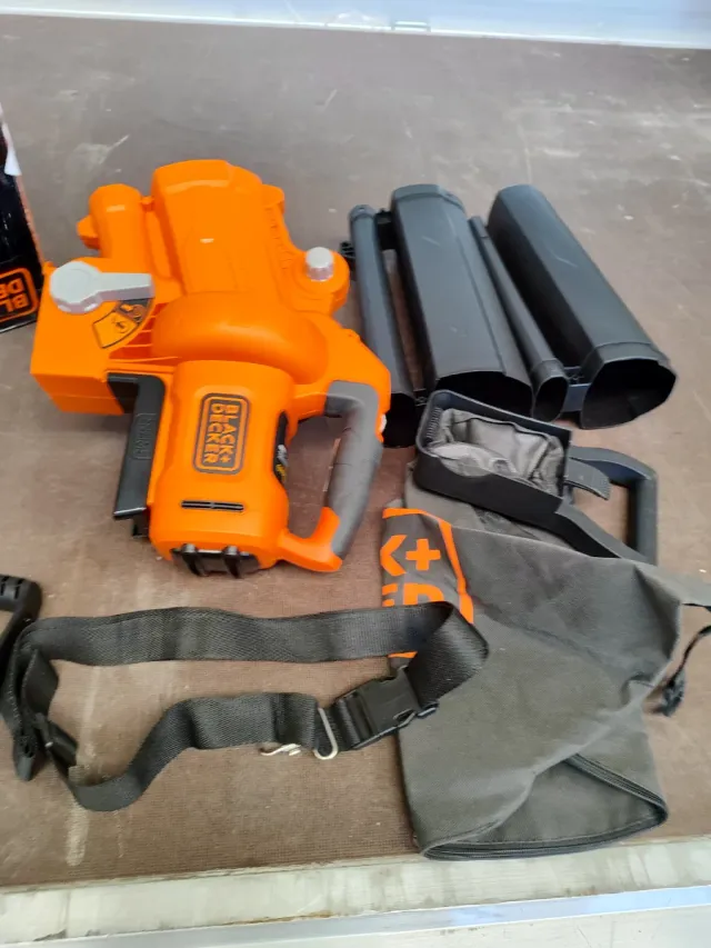 Black+Decker Soplador, triturador y aspirador 36v