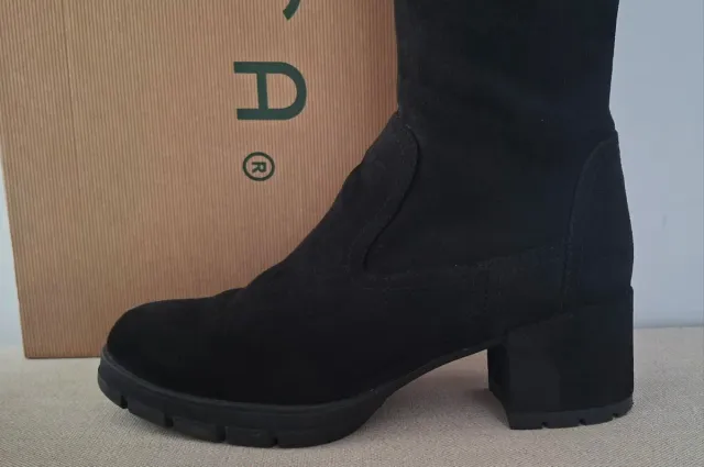 Botas altas UNISA ante negro mujer