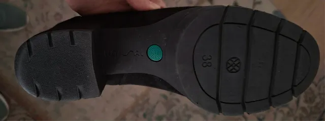 Botas altas UNISA ante negro mujer