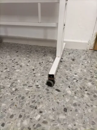 Mesa de oficina ajustable