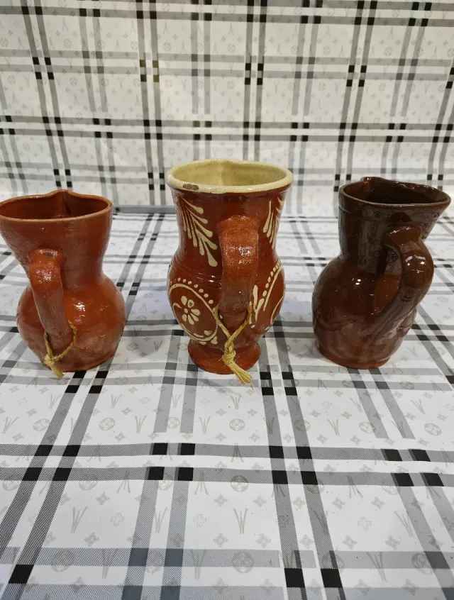 3 Jarras de barro decoradas