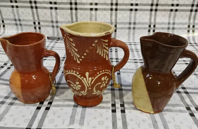 3 Jarras de barro decoradas