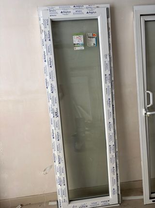 Puerta de  pvc nueva