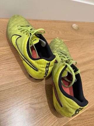 Botas de fútbol Nike Tiempo AG Amarillas
