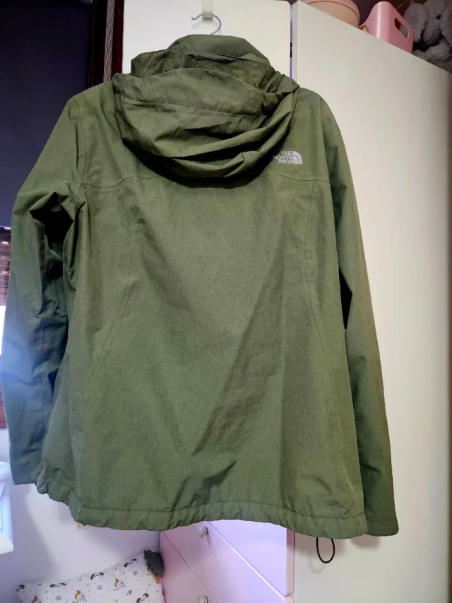Chaqueta The North Face verde
