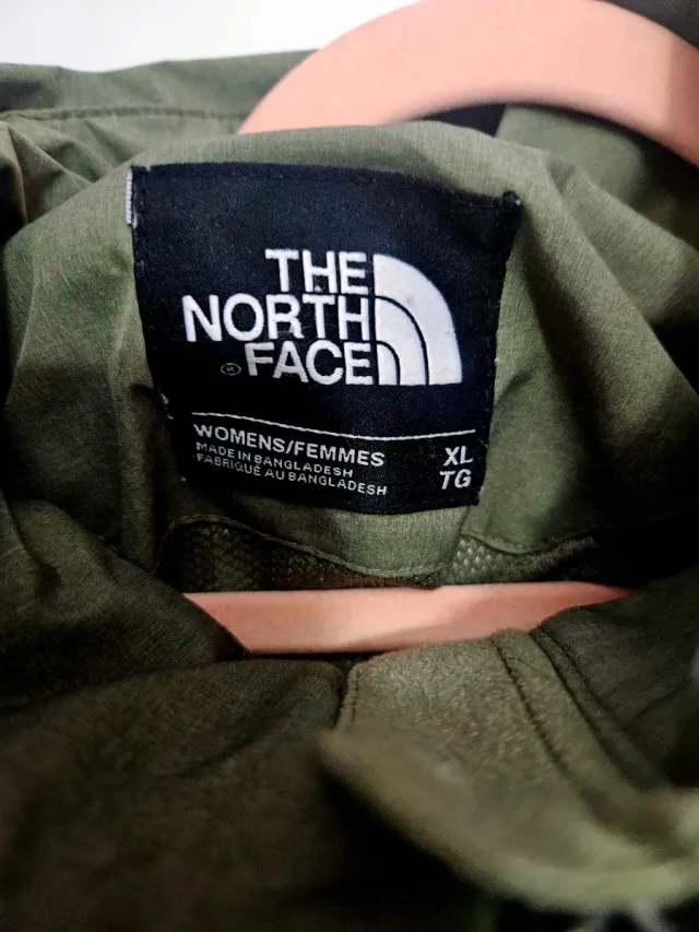 Chaqueta The North Face verde